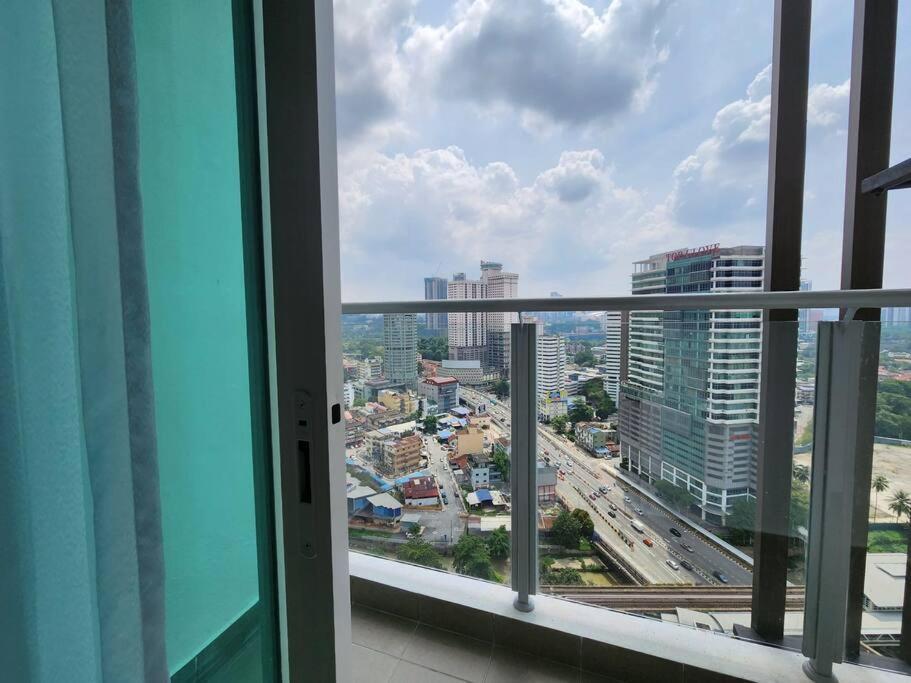 2br L Tr Titiwangsa L Monorail L Lrt L Klcc Pangsapuri *