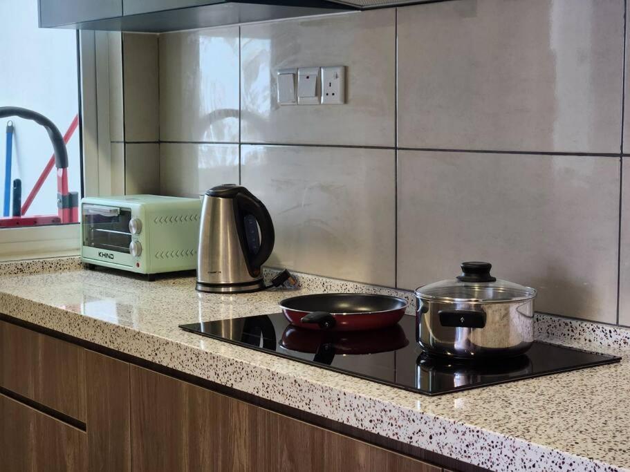 2br L Tr Titiwangsa L Monorail L Lrt L Klcc *